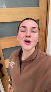 Gabbie Egan (@bbyegan_)’s video of airbnb cleaning