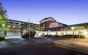 Hotelli juurest on hea transpordiühendus. Holiday Inn Oxford é¢†è‹±