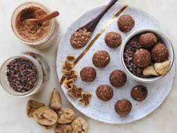 Sirt Diat Snacks Mit Schokolade Ohne Backen Glucksballchen Diat Snacks Lebensmittel Essen