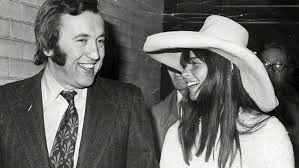 Caroline joined the foreign, commonwealth & development office in 1995 after qualifying as a. Caroline Cushing Graham Girlfriend Portrayed In Frost Nixon Remembers David Frost The Hollywood Reporter