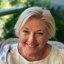 It might be nice to hear something from one of the Amidon family CDs. Peter  Amidon died yesterday afternoon surrounded by family, friends and song.