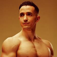 Evan Rousseau (@tehhzywoo)