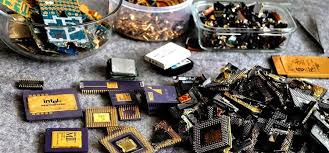 As you can see, there's a lot of money in extracting gold from computer parts and electronics. 88sxypi39c Jgm