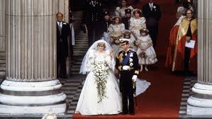 Mit dem schönsten brautkleid, was sich jeder nur vorstellen kann! Die Hochzeit Von Prinz Charles Und Diana Ndr De Geschichte Menschen