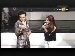 Kini, tiga lagi adik kandungnya iaitu tajul, khalis dan awis menyambung perjuangan beliau sebagai penyanyi di lapangan seni hiburan. Konser Acik Dan Nana Resepi Berkasih Youtube