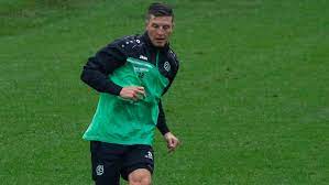 Kevin wimmer (born 15 november 1992) is an austrian footballer who plays as a centre back for german club hannover 96, on loan from stoke city. 96 Neuzugang Verrat In Sport Bild Wimmer Wie Ich Im Training Von Kane Lernte Hannover 96 Sport Bild
