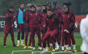 Born in slavonski brod (croatia) on may 21, 1986, mario mandžukić started his professional career in 2004 with nk marsonia before. Mario Mandzukic During Training At Milanello Acmilan Com Rossoneri Blog Ac Milan News
