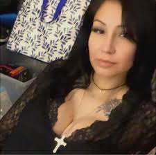 Nicole Horseman in people