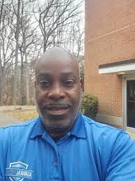 Warren Hatton's Instagram, Twitter & Facebook