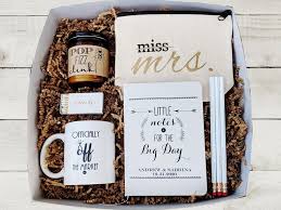 Wedding gifts for friends can be of a more classy nature. 30 Memorable Gifts The Maid Of Honor Can Give To The Bride