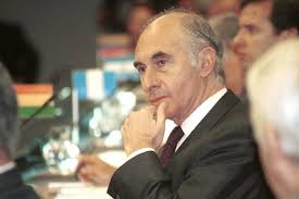 Jugé pour corruption, l'ex-président argentin de la Rua nie en bloc