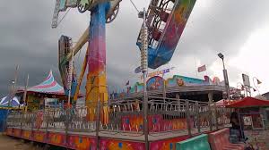 Es una nueva atracción de feria para parque de diversiones. Kamikaze En La Feria Martinez De La Torre 2017 Atracciones Sanchez Youtube