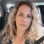 Renae Dixon's Instagram, Twitter & Facebook