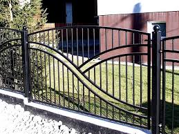 Zaune Aus Polen Metallzaune Schmiedezaune Balkon Gelander Design Zaune Aus Polen Treppen Aus Polen