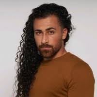 200+ Profile mit dem Suchbegriff „Waziri“