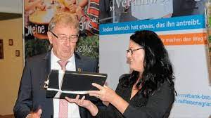 Follow these easy steps step 1. Franz Josef Morhaus Sagt Ade Neuenkirchener Volksbank Vorstand Geht In Ruhestand