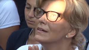 El sol dio directo en los ojos de Mirjana