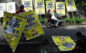 Untuk memmulai tatap muka alangkah baiknya media protokol kesehatan di pasang agar para warga sekolah, baik guru dan siswa mematuhi. Poster Imbauan Memakai Masker Bisnis Com