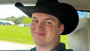 Zach Latimer's Instagram, Twitter & Facebook