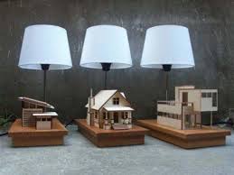 Model rumah kayu modern dan eksotis. Lampu Meja Dengan Aksesoris Miniatur Rumah Kayu House Lamp Shabby Chic Lamp Shades Rustic Lamp Shades