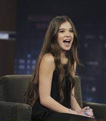 Hailee Steinfeld She Is Too Cute Hailee Steinfeld Beautiful Celebrities Girl Crushes