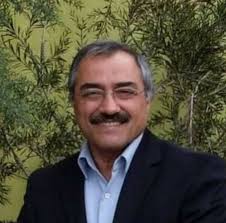 ALACA YOLUNDA DEREYE UÇAN OTOMOBİLİN SÜRÜCÜSÜ HAYATINI KAYBETTİ Çorum-Alaca  yoldan Yağmurda ıslanan yolda kayan yaklaşık 30 metre derinliğindeki dere  yatağına yuvarlanan Murat Demirci (24) idaresindeki 16 AFN 657 plakalı cip  sürücüsü Hayatını