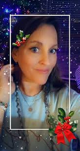 Wondering who mails out holiday cards, or do you just send a text or email?  🎄🎁🎄