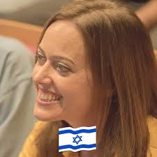 Maisy, the chonky lovebug...🥰