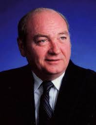 Gene Lang's Instagram, Twitter & Facebook