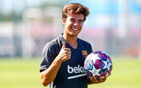 He was interested in football from childhood as his father was a footballer. Barca Worldwide Sur Twitter Riqui Puig Coutinho Riqui Puig Pjanic Riqui Puig Roberto Yet All 3 Bums He S Better Than Are Sitting Comfortably And Are Apparently In Koeman S