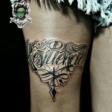 Confira 50 inspirações lindíssimas de tatuagem de resiliência para te dar uma mãozinha na hora de escolher a arte que. Tattoo Uploaded By Nane Medusa Tattoo Nanemedusatattoo Resilience Resiliencia Tattoo Tatuagem Tattooart Tattooartist Tattoolover Tattoodobr Riodejaneiro Tatuadora Lettering Letteringtattoo Caligraphy Caligraphytattoo Tatuadoras