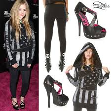 Shermanlittle avril lavigne women casual cat ear hooded long sleeve crop top sweatshirt. Avril Lavigne S Fashion Clothes Outfits Steal Her Style Page 3
