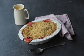 How To Make Rhubarb Crumble Features Jamie Oliver Rhubarb Crumble Recipes Rhubarb Crumble Crumble Recipe