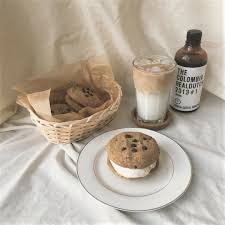 L E L I A L A R T Aesthetic Food Food Cafe Food