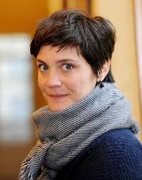 Found] Jeanne Rosa (brunette) : r/shorthairedhotties