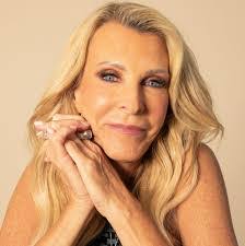 Joan Goldenberg's Instagram, Twitter & Facebook