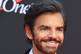 Luche family is now a hollywood artist. Eugenio Derbez Duda De La Eficacia De Las Vacunas Anticovid Video 24 Horas