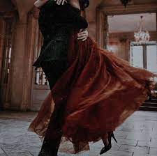 3 441 Likes 5 Comments Dark Academia Academia Aesthetics On Instagram Find What You Love An Gryffindor Aesthetic Couple Aesthetic Hogwarts Aesthetic