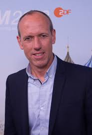 Die wm in russland ist die siebte weltmeisterschaft, die réthy als kommentator begleitet. Martin Schneider Kommentator Wikipedia