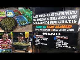 Mulai dari nasi, ayam goreng, lele goreng, bebek goreng hingga lalapan, juga sambelnya. Warung Nasi Penyetan Sambal Lombok Ijo Depan Pasar Sawoo By Kang Pardi Prabowo