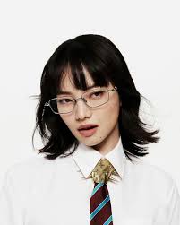 以另類創意突圍！2023 秋冬5 個最具話題性的時尚廣告