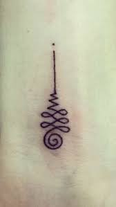 Due To Pinterest Unalome Tattoos Are Usually Regarded As Female Hipster Tattoos However It Could Unalome Tattoo Kleine Tattoos Buddhistische Symbole Tattoos