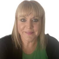 Donna Turnbull's Instagram, Twitter & Facebook