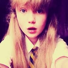 Harry potter ϟ hogwarts mystery 25 дек 2018 в 13:17. Young Zoella In The Harry Potter Movie Celebrities Zoella Beauty Celebrity Weddings