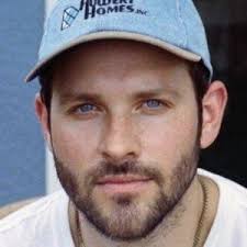 Chad Master's Instagram, Twitter & Facebook