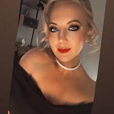 Best base for exploring cinque terre and florence?