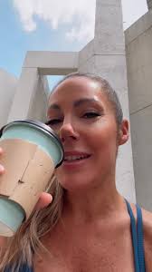 Soirée entre amis Merci pour la belle soirée et merci à Anthony Riccio et à  sa blonde Sandra Boutin de nous avoir fait découvrir vos œuvres d'art, vos  belles peintures ❤️ à