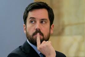 Former Housing Minister Eoghan Murphy resigns as TD…