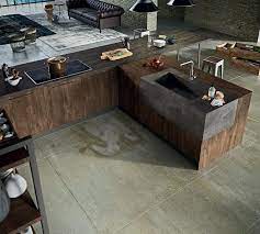 L Arredo Industriale E Sempre Piu Diffuso E Trae Origine Dagli Anni 50 Quando A New Arredamento Chic Industriale Cucina Industriale Interni Stile Industriale
