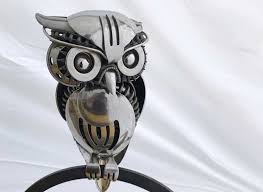 Matt Wilson Turns Metal Into Amazing Bird Sculptures Il Sculpte Des Oiseaux Avec Des Fourchettes Et Des Cuilleres A Sculpture D Oiseaux Artwork Sculpture